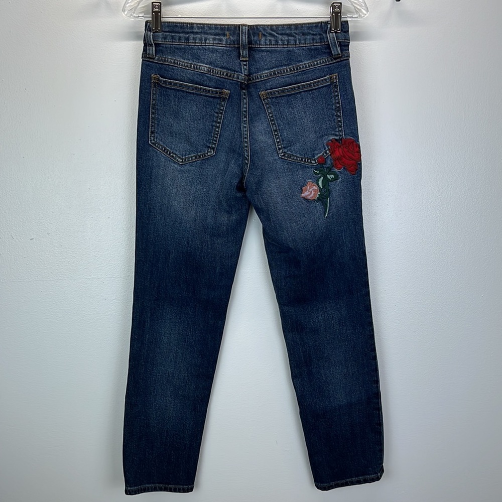 ⭐️Free People four season red rose embroidered jeans size 25 - Picture 3 of 12